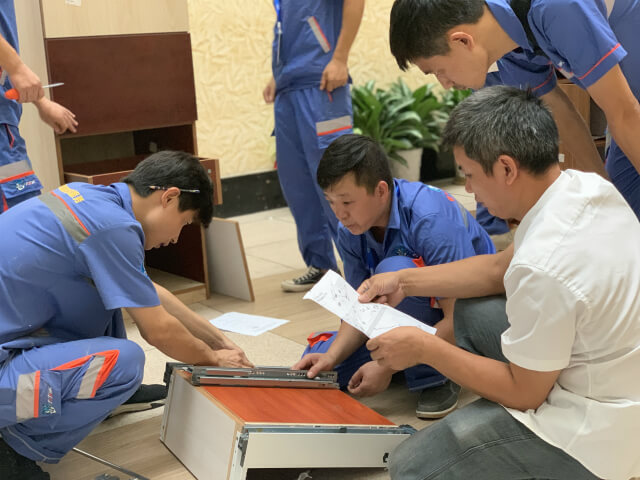 干完活卻收不到錢！安裝師傅有苦說不出來！