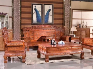 香樟木家具：香樟木沙發(fā)的優(yōu)點(diǎn) 香樟木沙發(fā)如何保養(yǎng)！